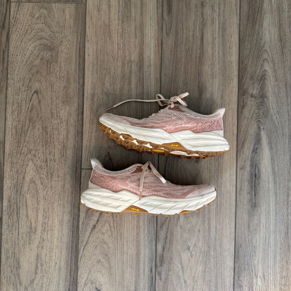 Hoka Women’s trail running speedgoat